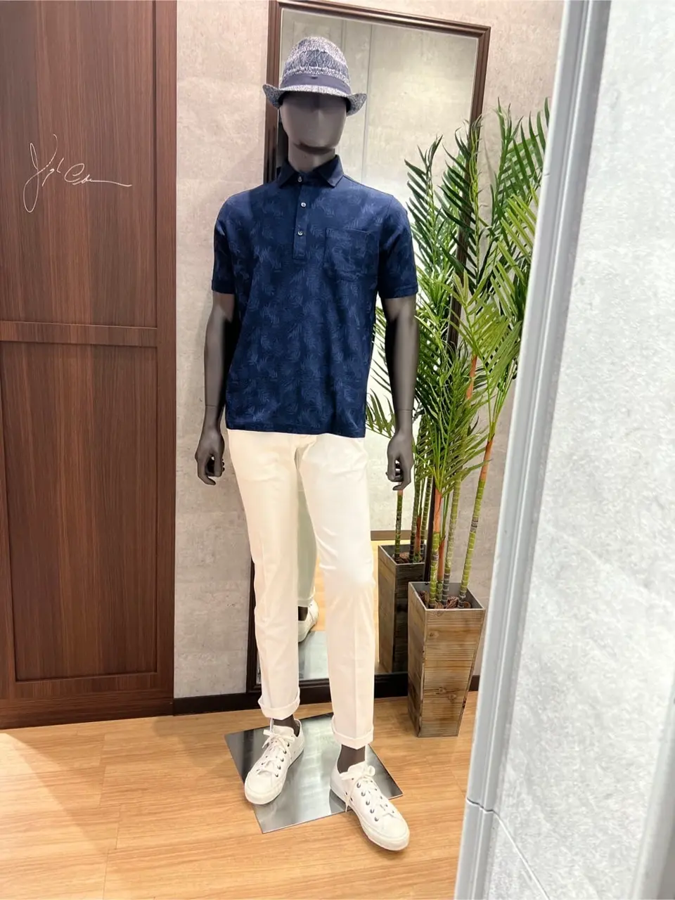 JOSEPH ABBOUD 上條 コーディネート画像