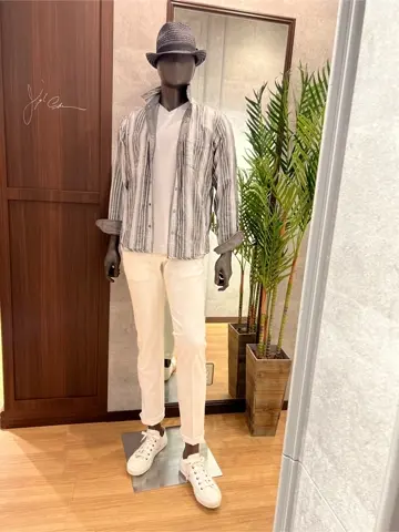 JOSEPH ABBOUD 上條 コーディネート画像