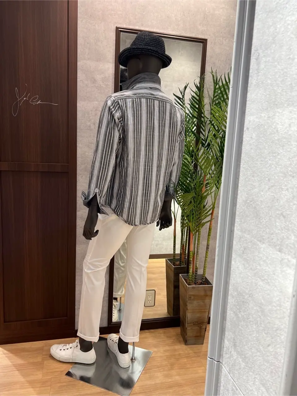 JOSEPH ABBOUD 上條 コーディネート画像