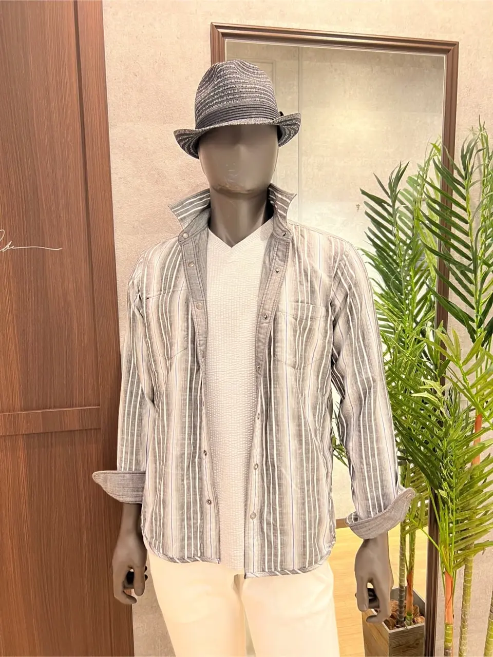 JOSEPH ABBOUD 上條 コーディネート画像