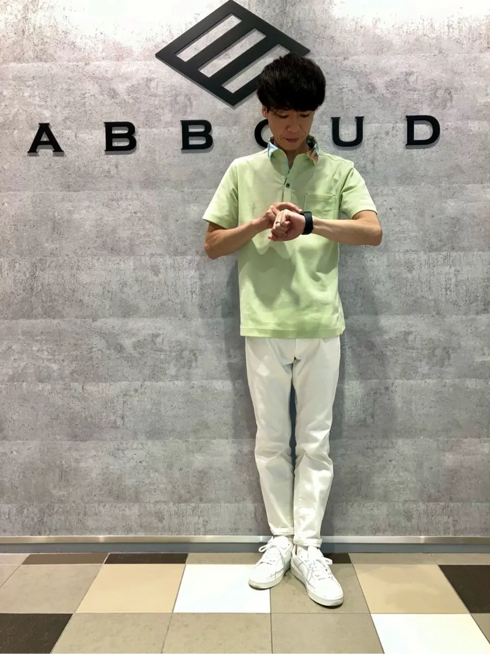 JOSEPH ABBOUD 足立 コーディネート画像