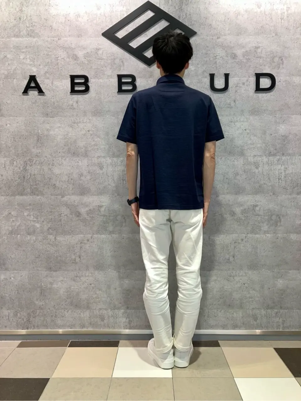 JOSEPH ABBOUD 足立 コーディネート画像