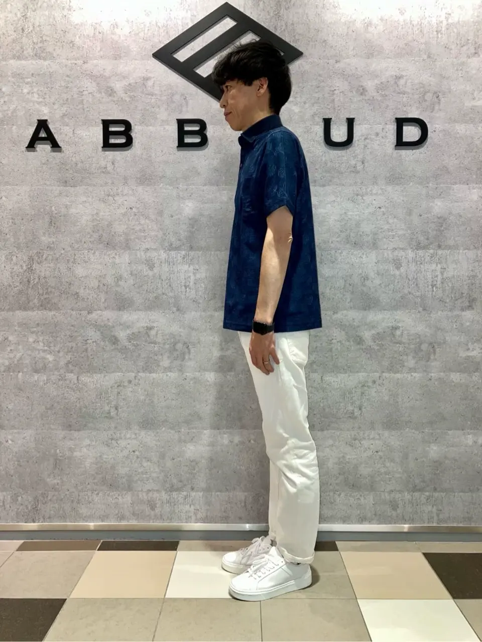 JOSEPH ABBOUD 足立 コーディネート画像