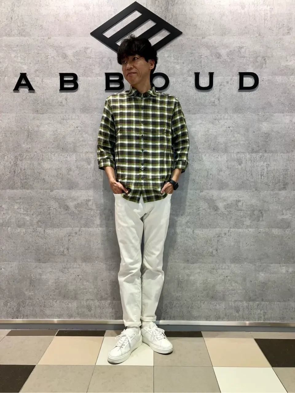 JOSEPH ABBOUD 足立 コーディネート画像