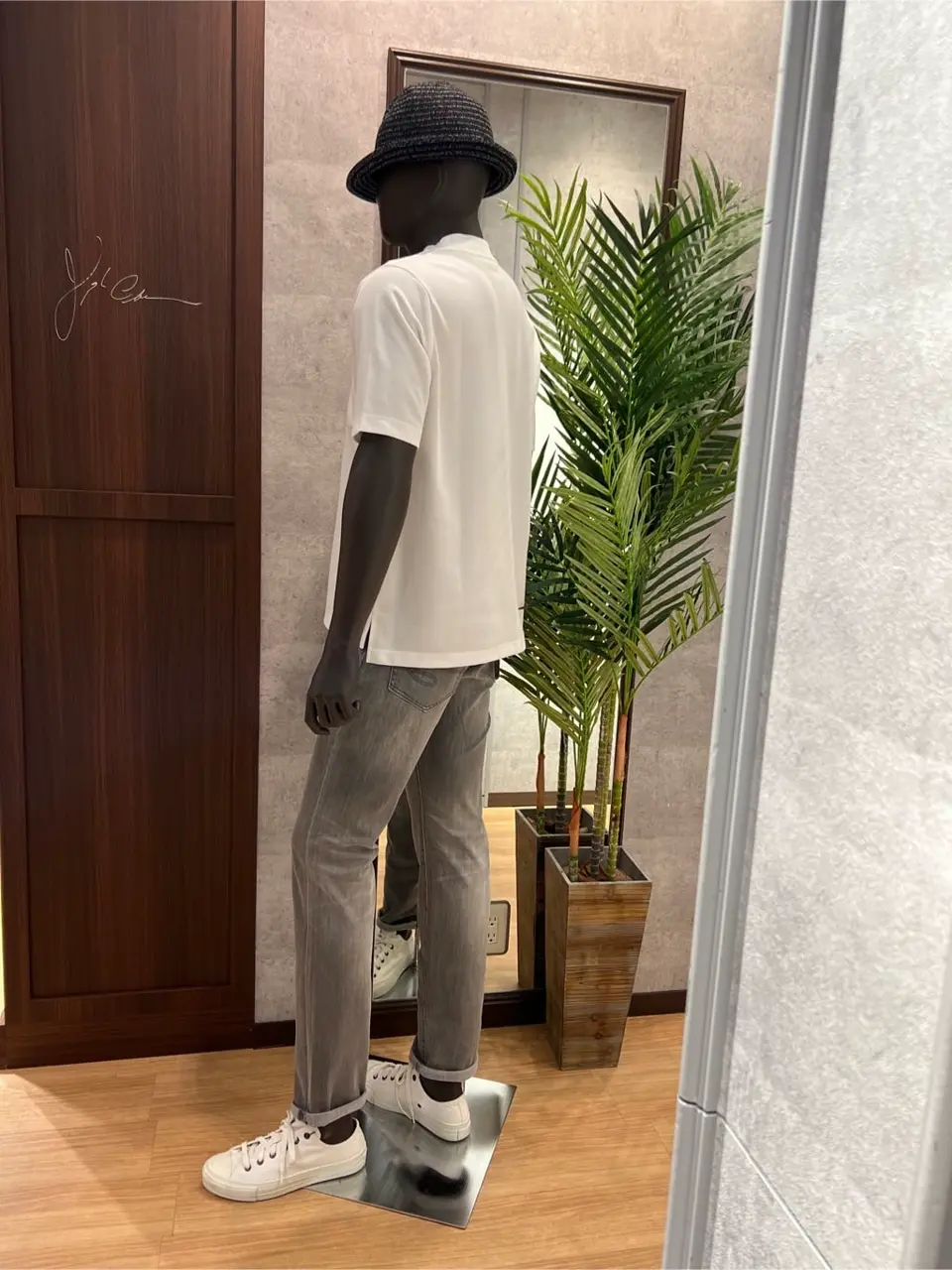 JOSEPH ABBOUD 上條 コーディネート画像