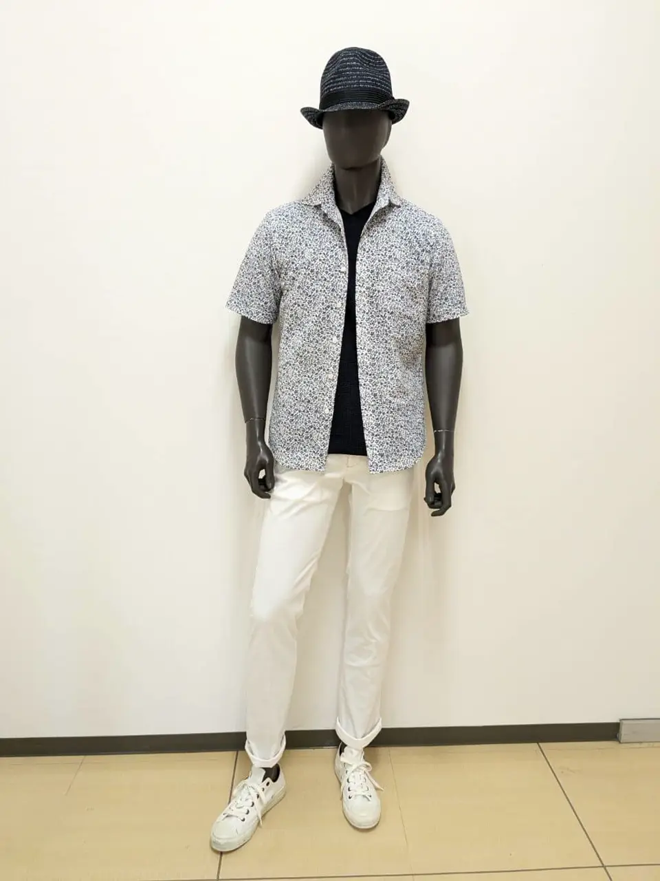 JOSEPH ABBOUD 大久 コーディネート画像