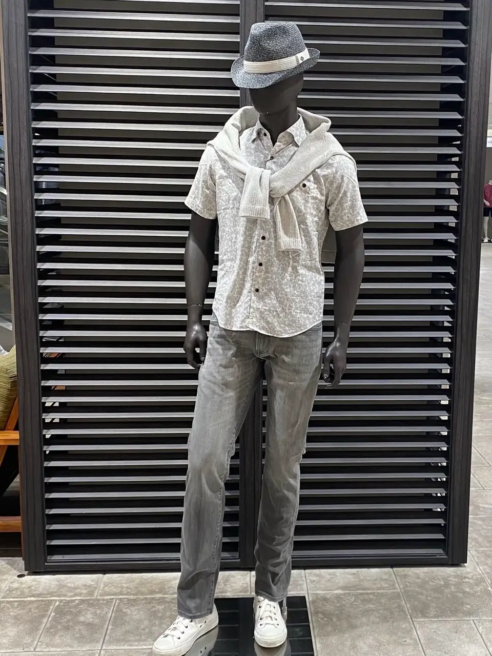 JOSEPH ABBOUD 柳原 コーディネート画像