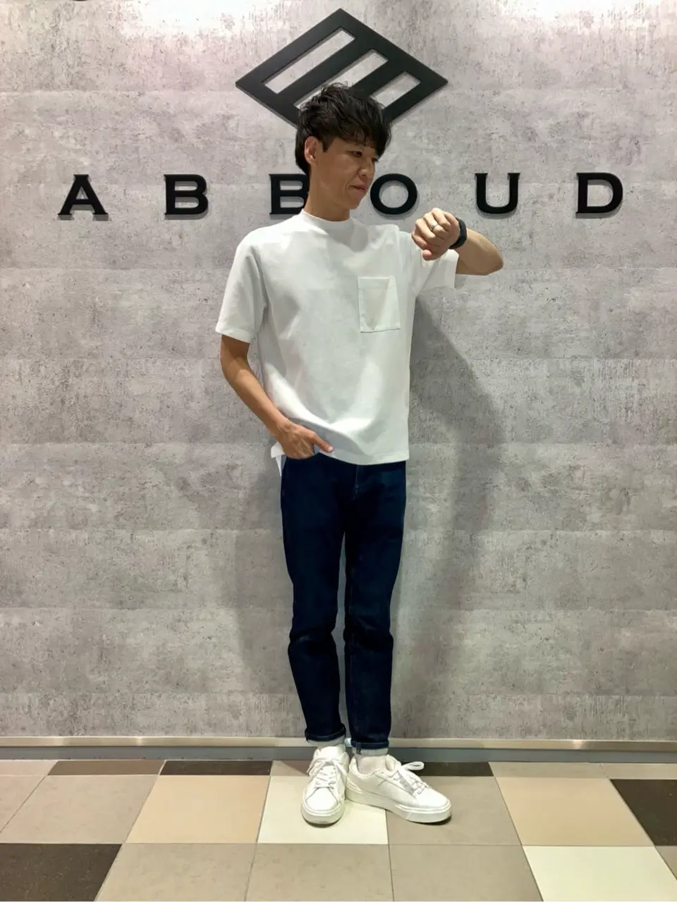 JOSEPH ABBOUD 足立 コーディネート画像