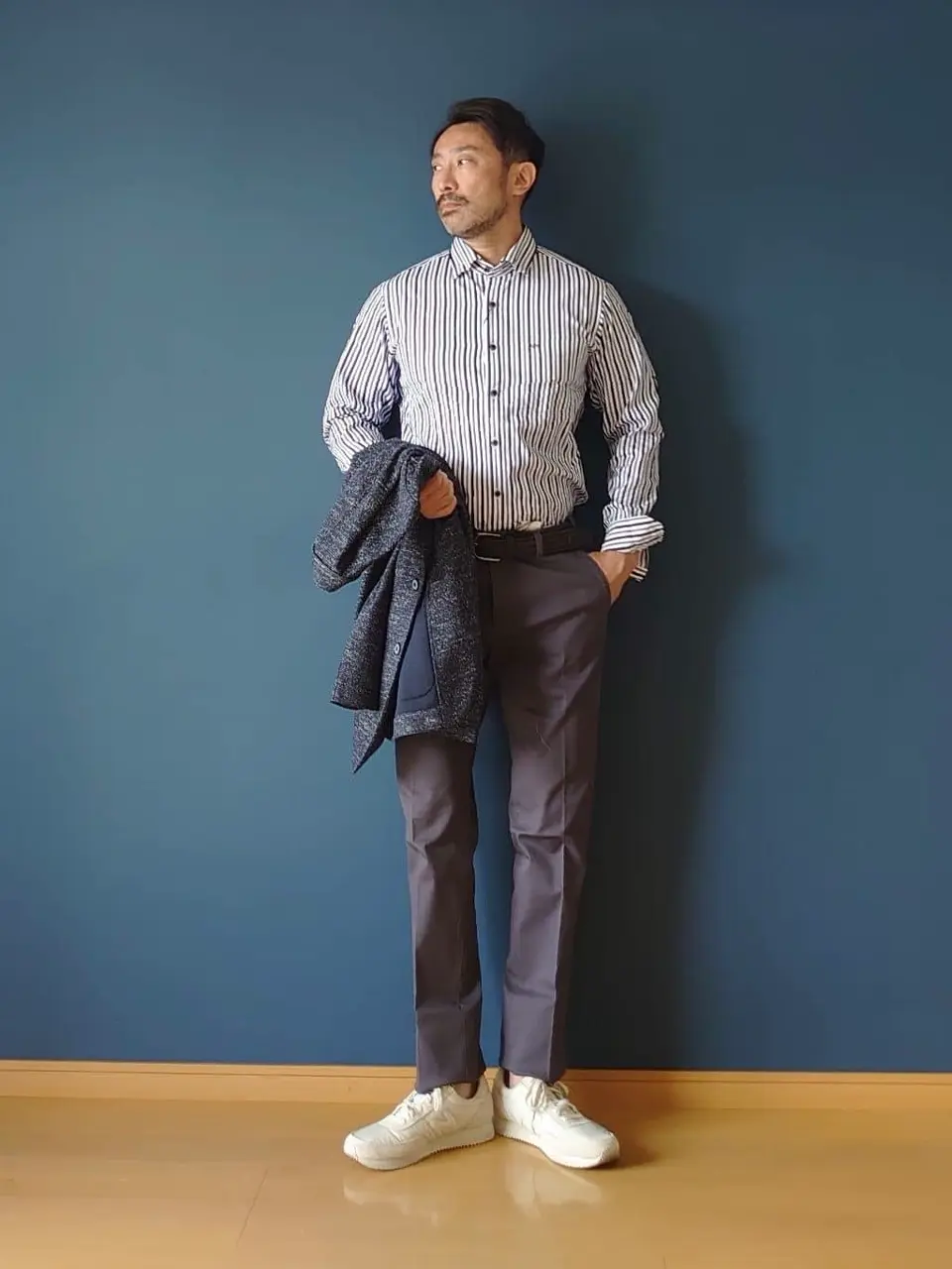 JOSEPH ABBOUD 安東 コーディネート画像