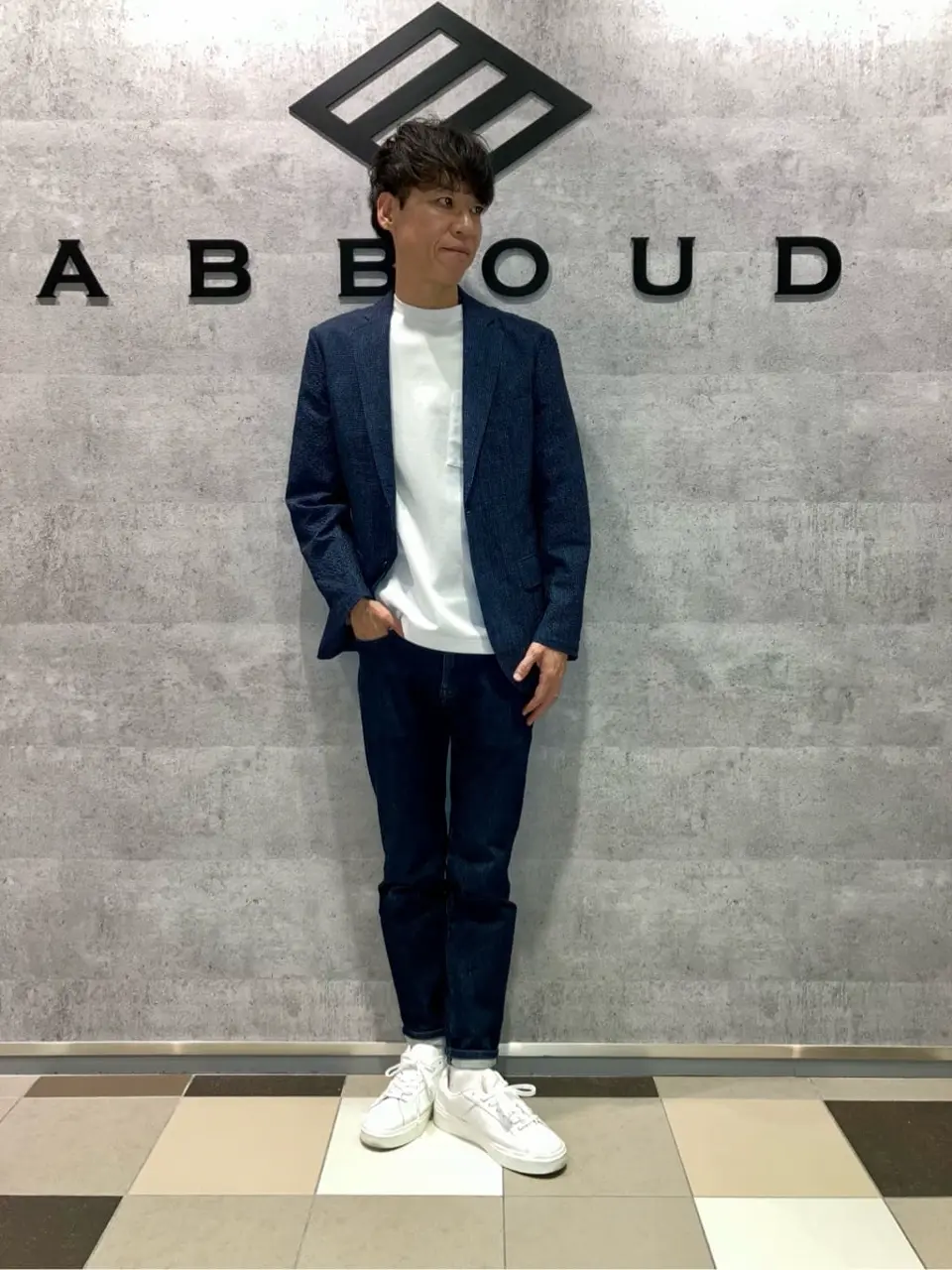 JOSEPH ABBOUD 足立 コーディネート画像