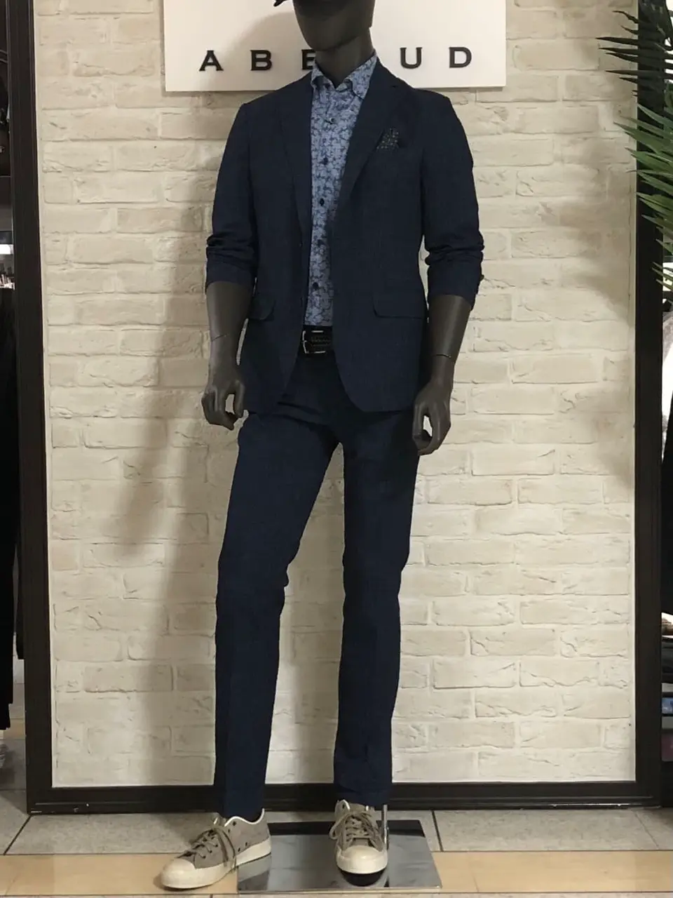 JOSEPH ABBOUD 山口 コーディネート画像