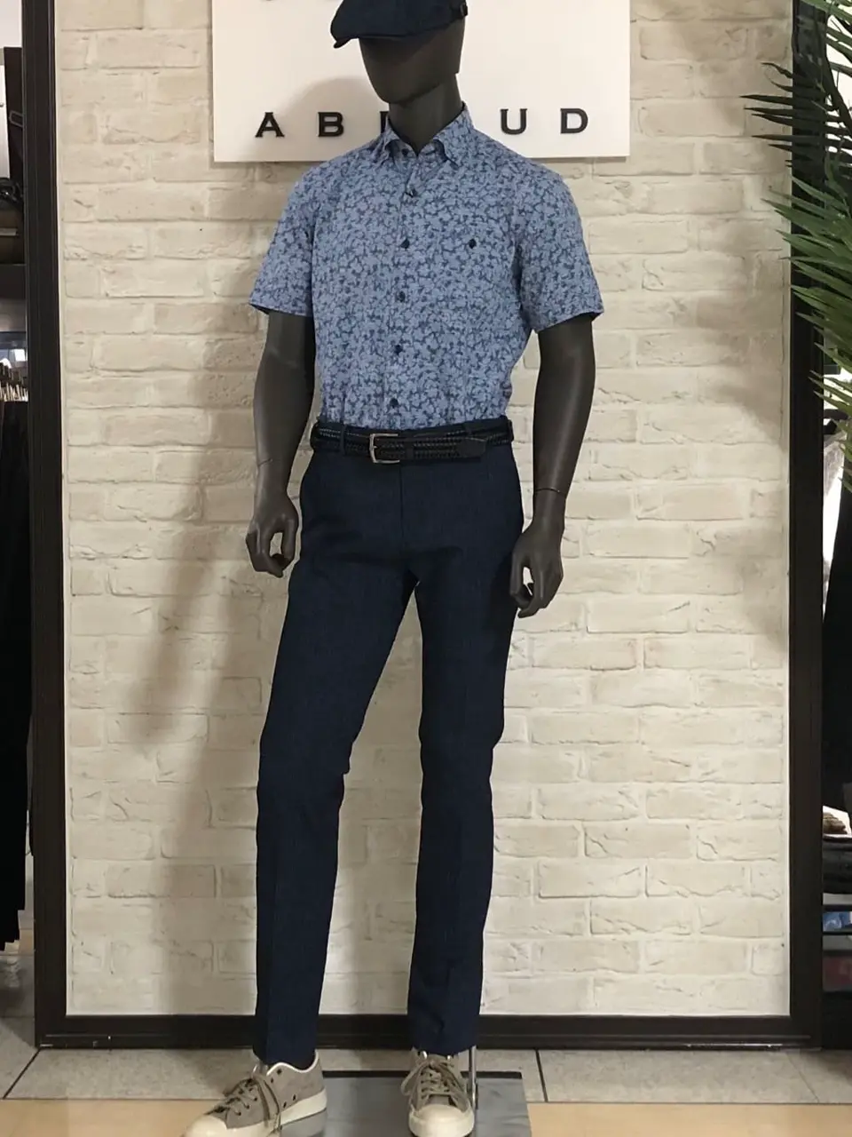 JOSEPH ABBOUD 山口 コーディネート画像