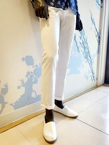 JOSEPH ABBOUD 亀井 コーディネート画像