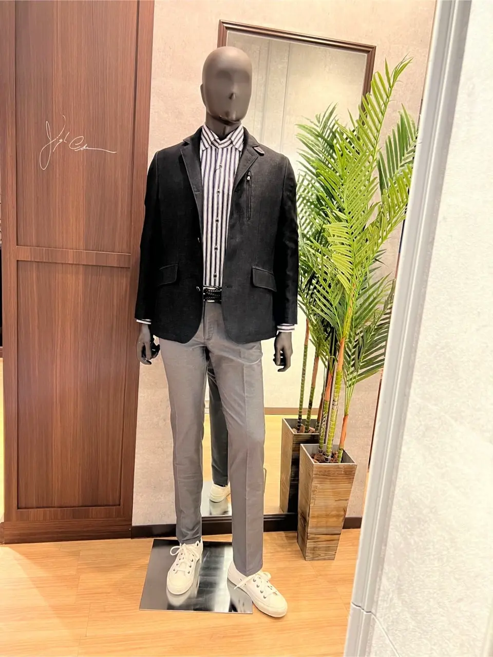 JOSEPH ABBOUD 上條 コーディネート画像