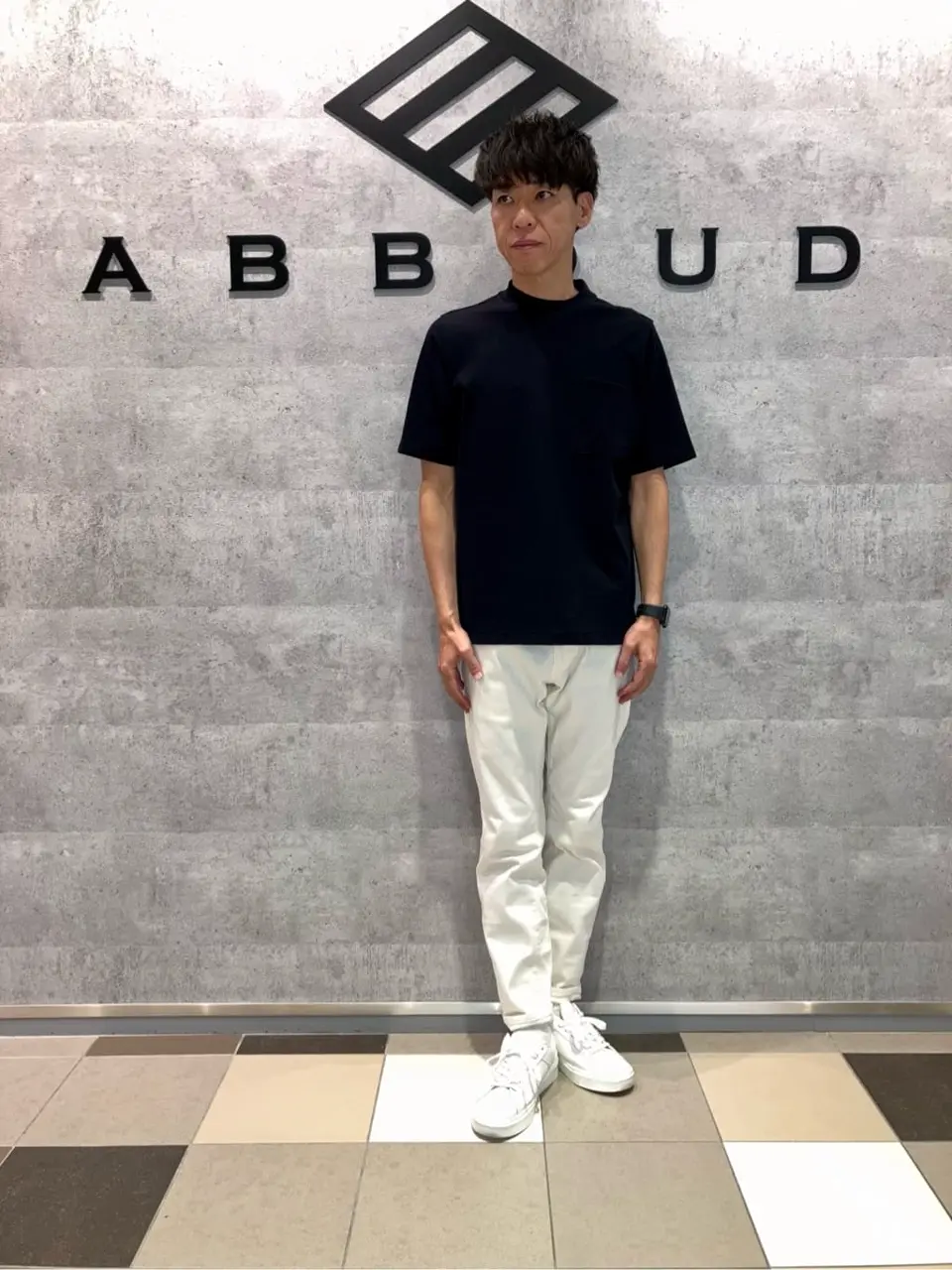 JOSEPH ABBOUD 足立 コーディネート画像