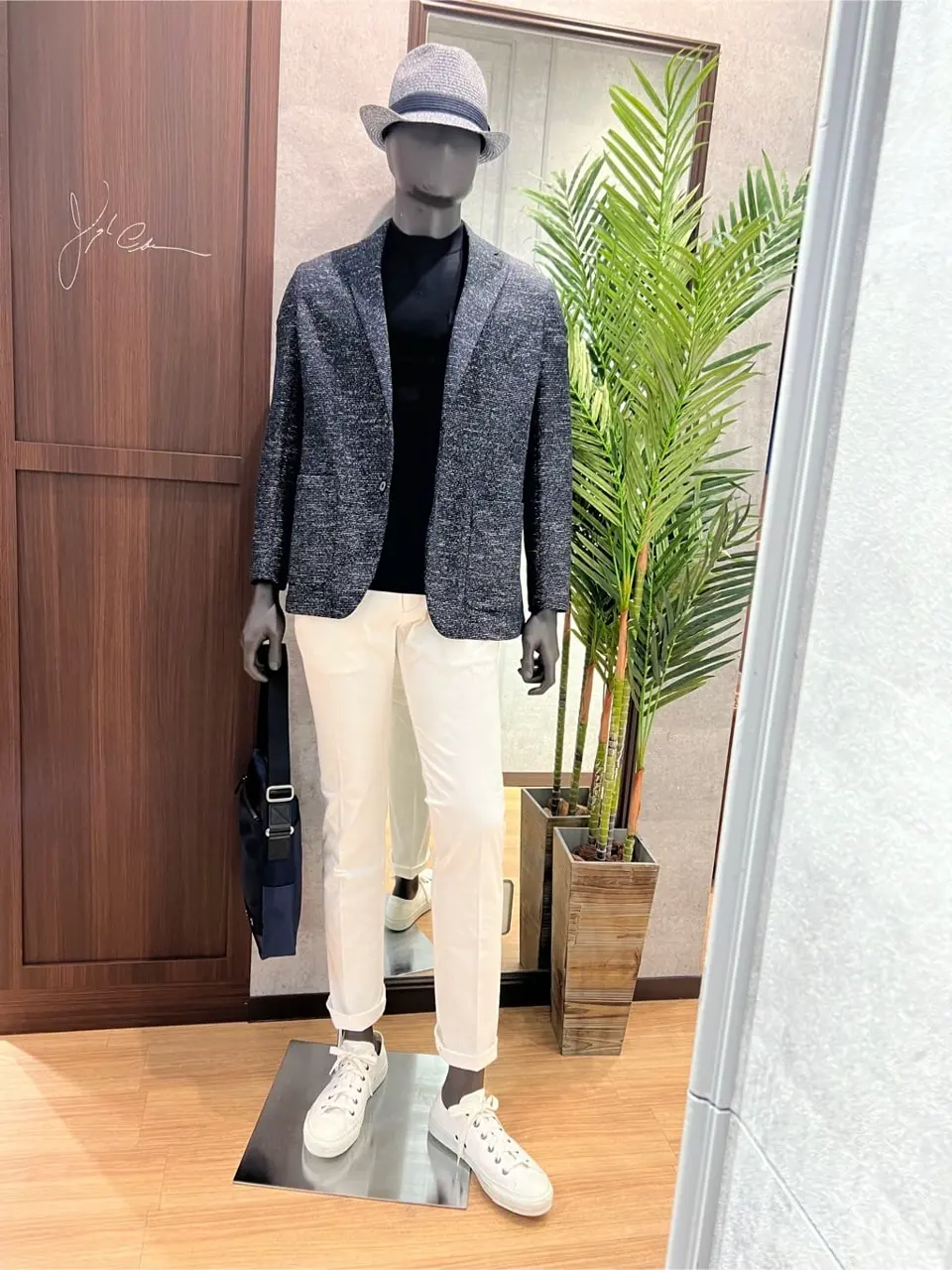 JOSEPH ABBOUD 上條 コーディネート画像