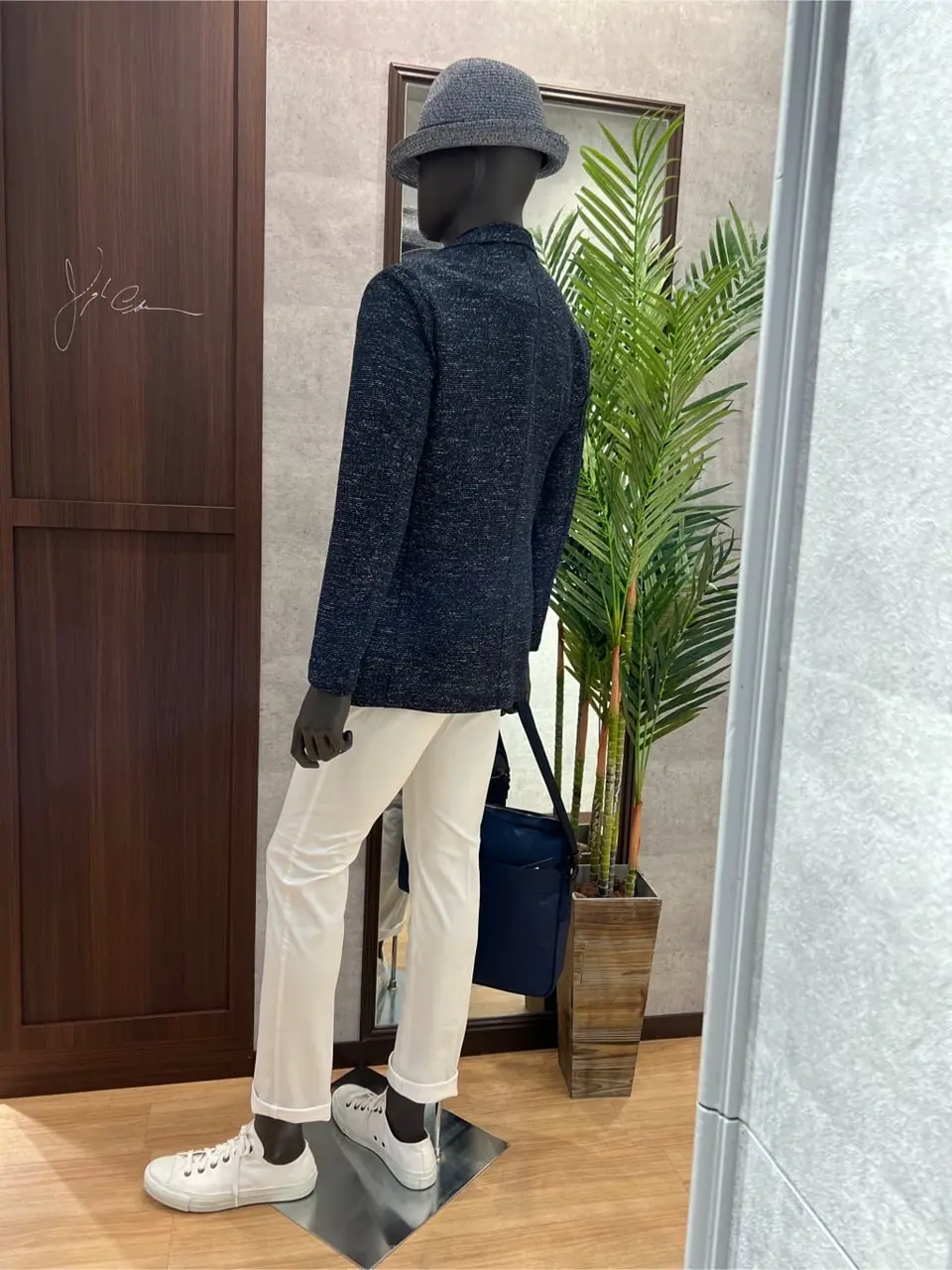 JOSEPH ABBOUD 上條 コーディネート画像