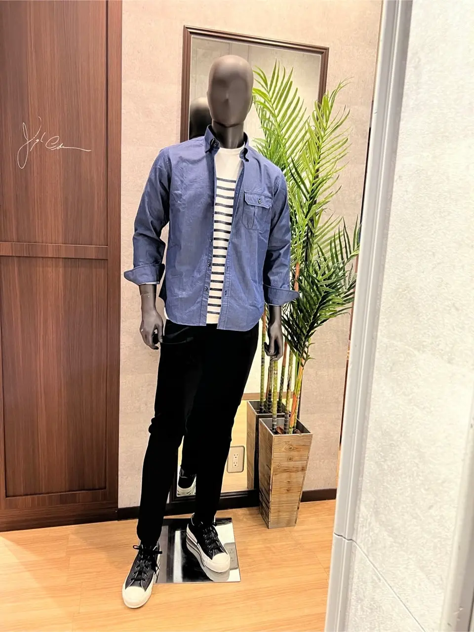 JOSEPH ABBOUD 上條 コーディネート画像