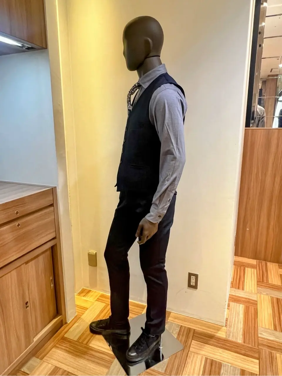 JOSEPH ABBOUD 森部 コーディネート画像