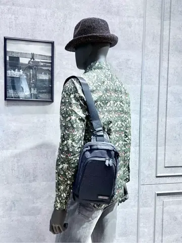 JOSEPH ABBOUD 二澤 コーディネート画像