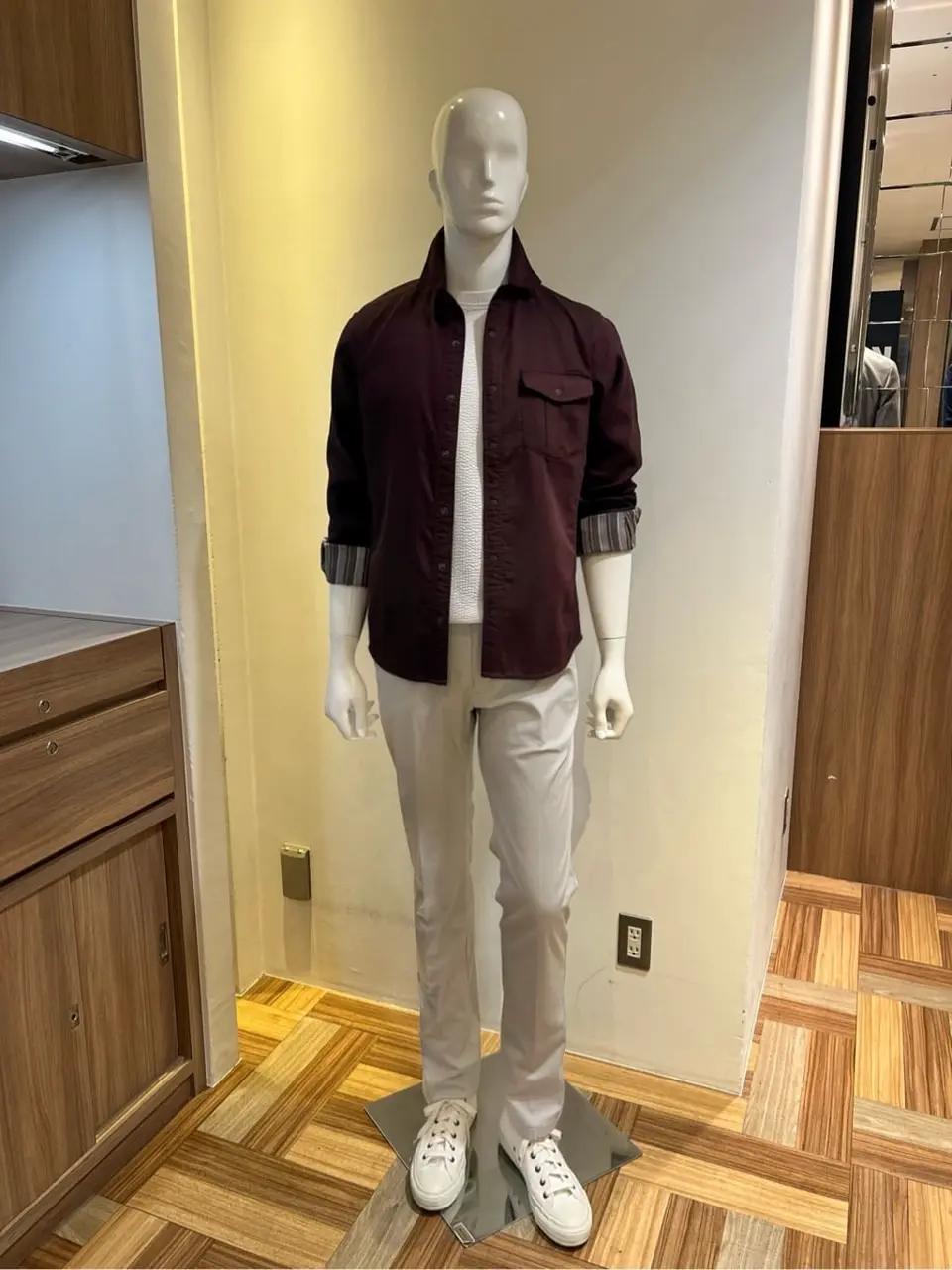 JOSEPH ABBOUD 森部 コーディネート画像