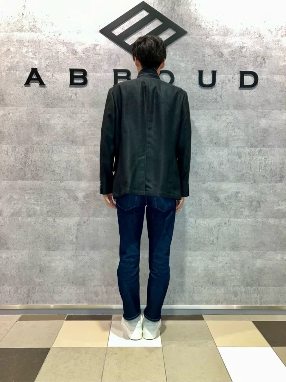 JOSEPH ABBOUD 足立 コーディネート画像