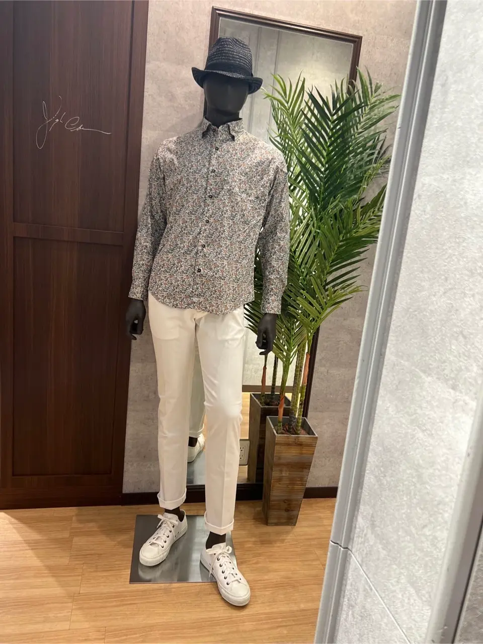 JOSEPH ABBOUD 上條 コーディネート画像