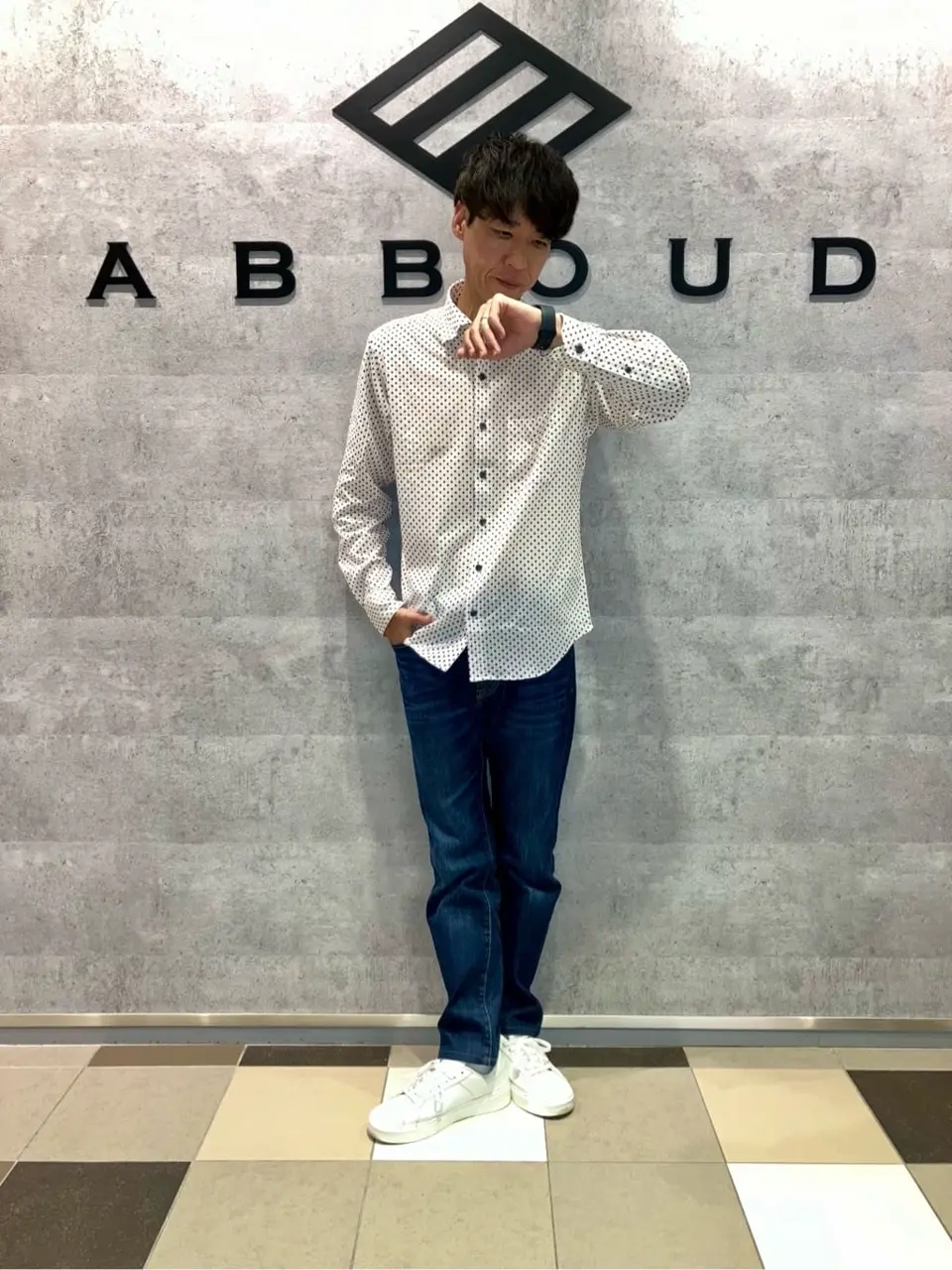 JOSEPH ABBOUD 足立 コーディネート画像