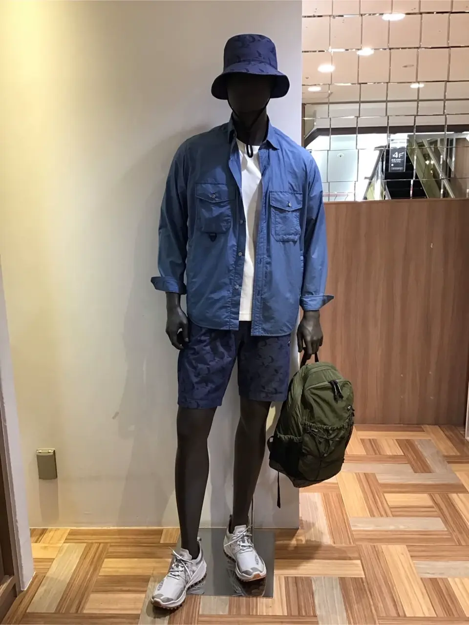 JOSEPH ABBOUD 三澄 コーディネート画像