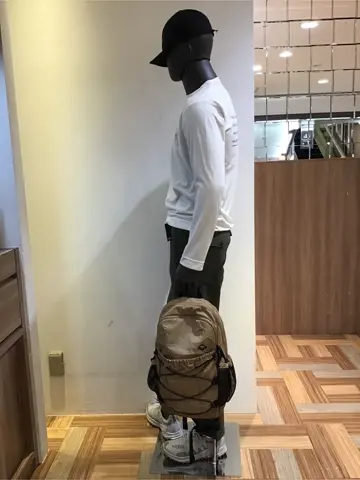 JOSEPH ABBOUD 小城 コーディネート画像