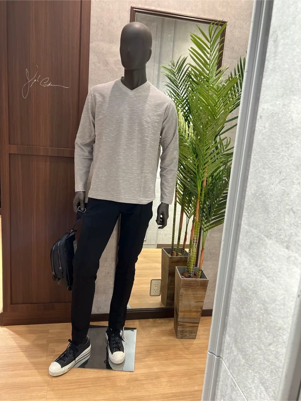 JOSEPH ABBOUD 上條 コーディネート画像