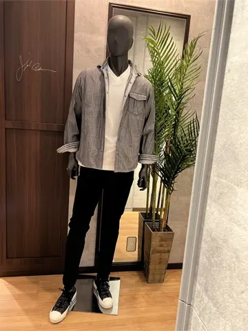 JOSEPH ABBOUD 上條 コーディネート画像