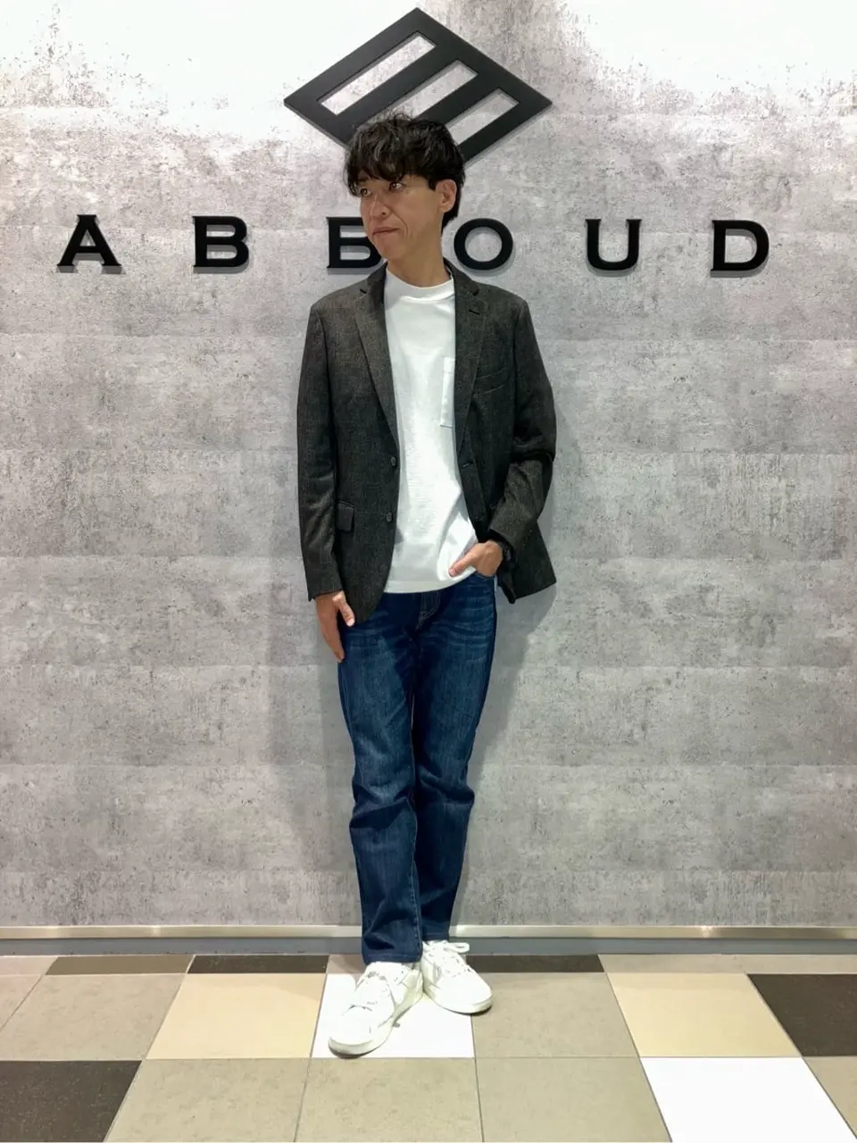 JOSEPH ABBOUD 足立 コーディネート画像