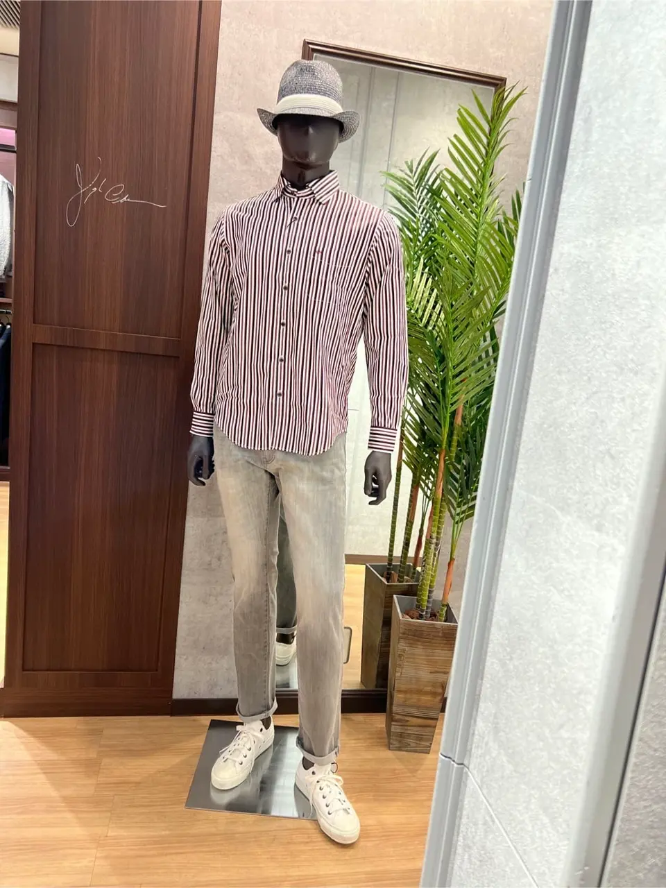 JOSEPH ABBOUD 上條 コーディネート画像