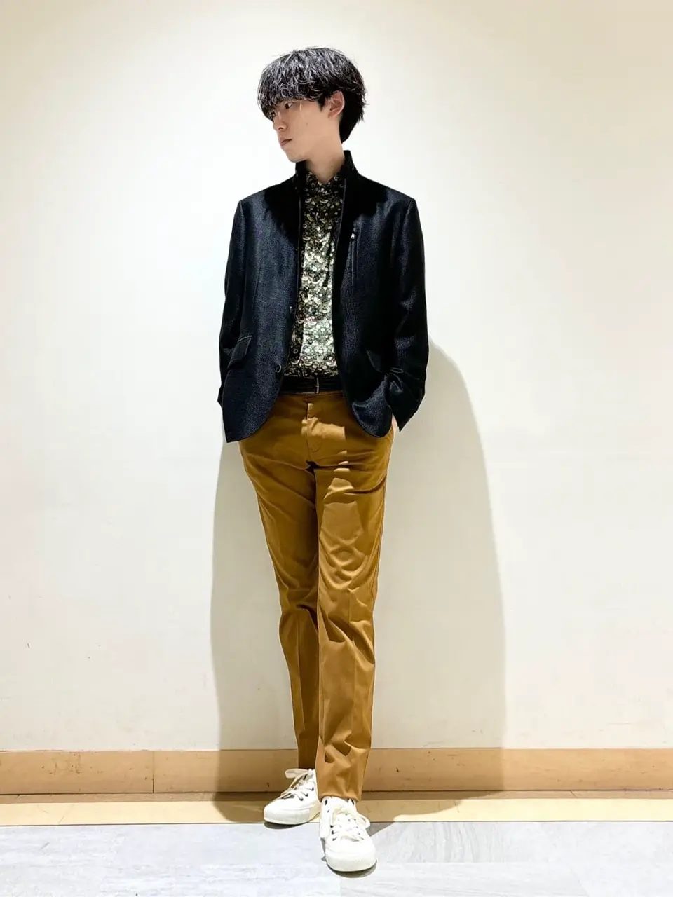 JOSEPH ABBOUD 近藤 コーディネート画像