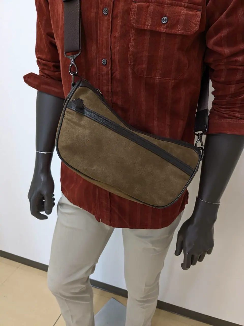 JOSEPH ABBOUD 大久 コーディネート画像