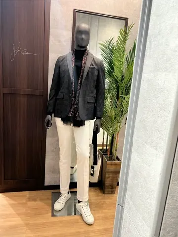 JOSEPH ABBOUD 上條 コーディネート画像