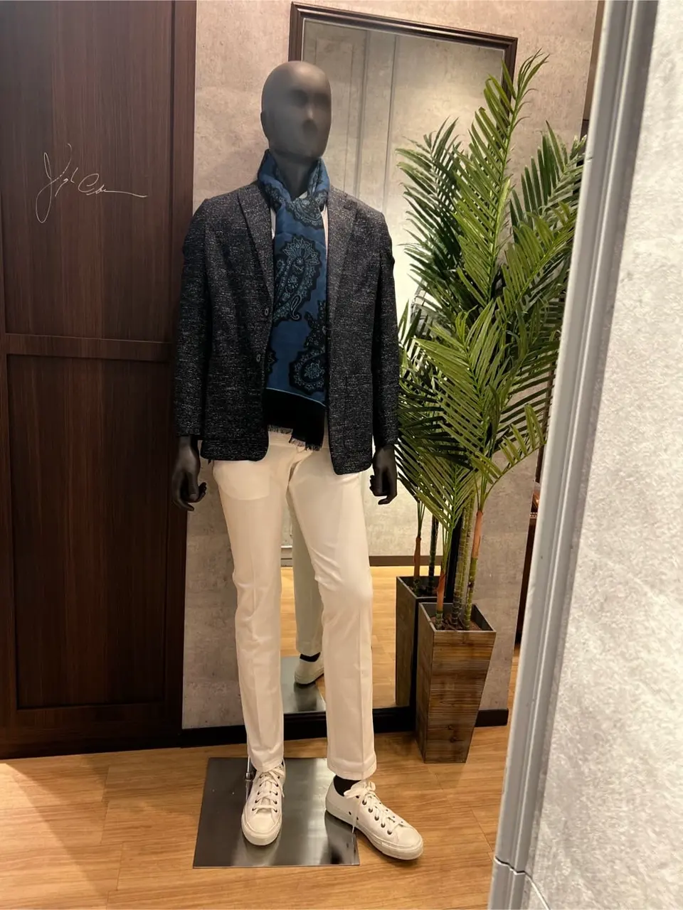 JOSEPH ABBOUD 上條 コーディネート画像