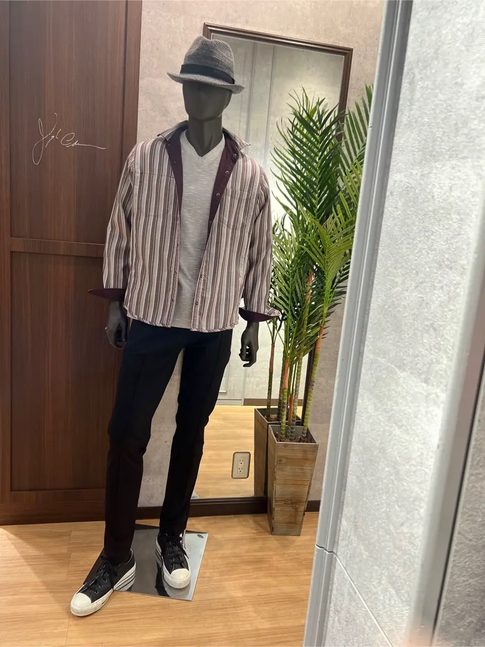 JOSEPH ABBOUD 上條 コーディネート画像