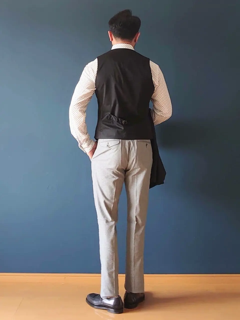 JOSEPH ABBOUD 安東 コーディネート画像