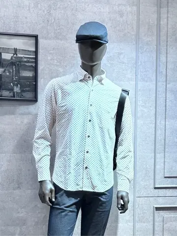 JOSEPH ABBOUD 二澤 コーディネート画像