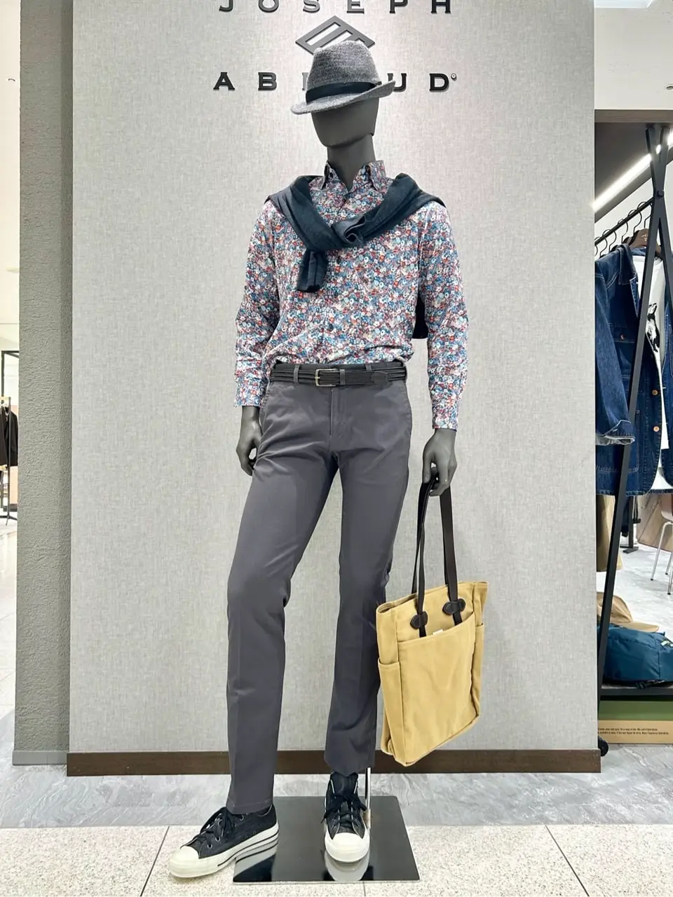 JOSEPH ABBOUD 上田 コーディネート画像