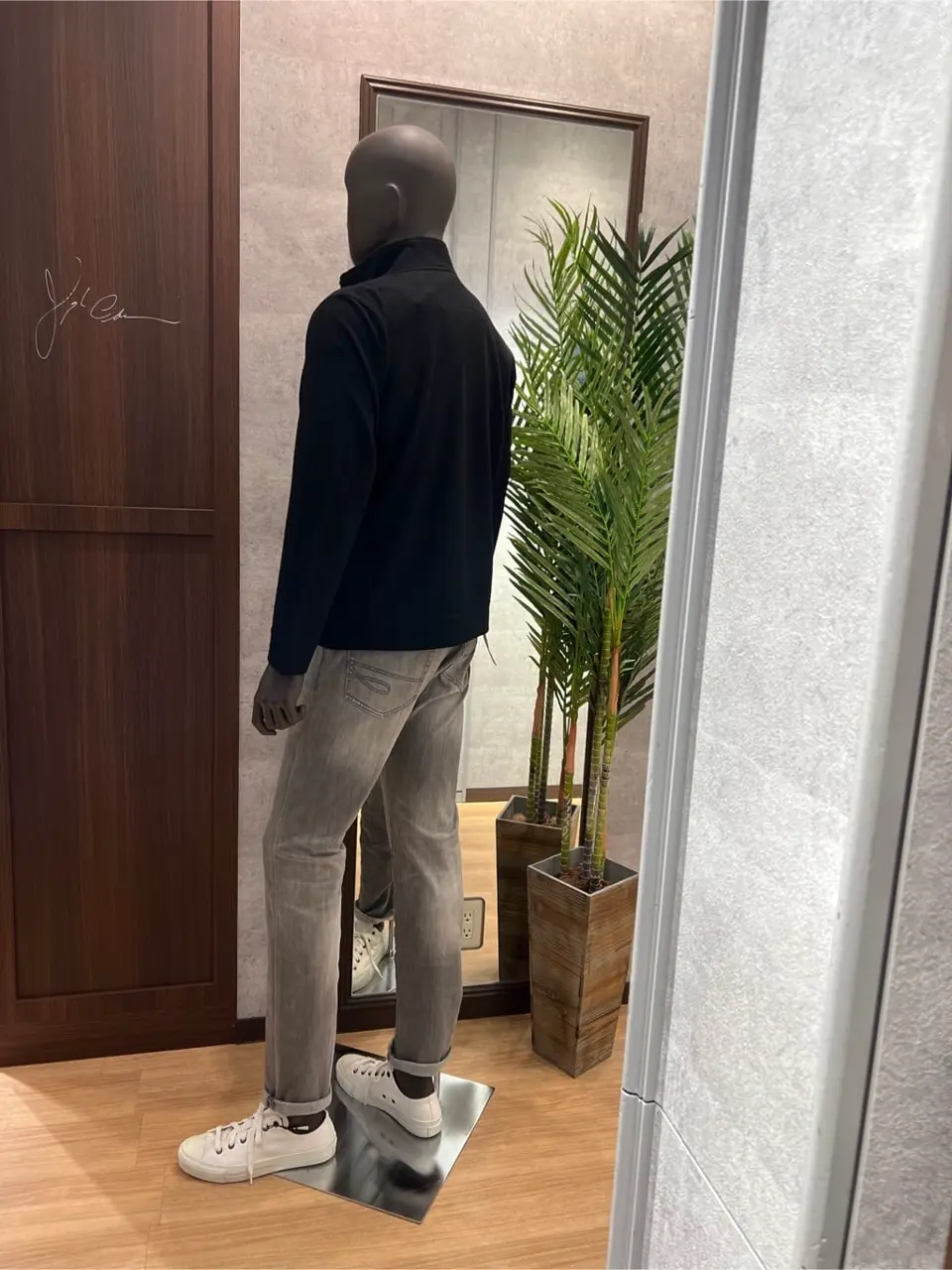 JOSEPH ABBOUD 上條 コーディネート画像