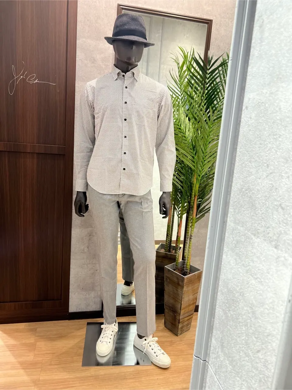 JOSEPH ABBOUD 上條 コーディネート画像