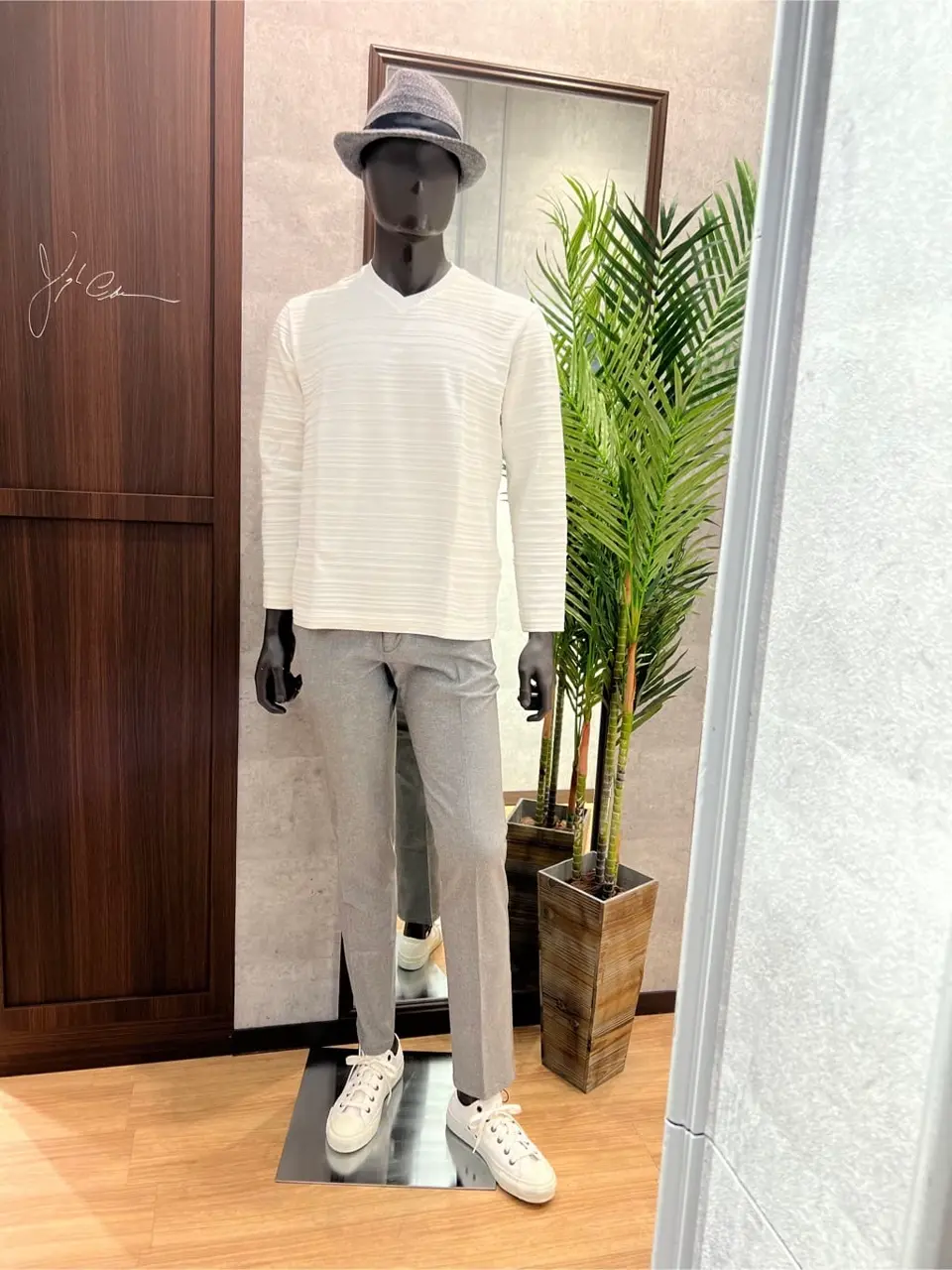 JOSEPH ABBOUD 上條 コーディネート画像