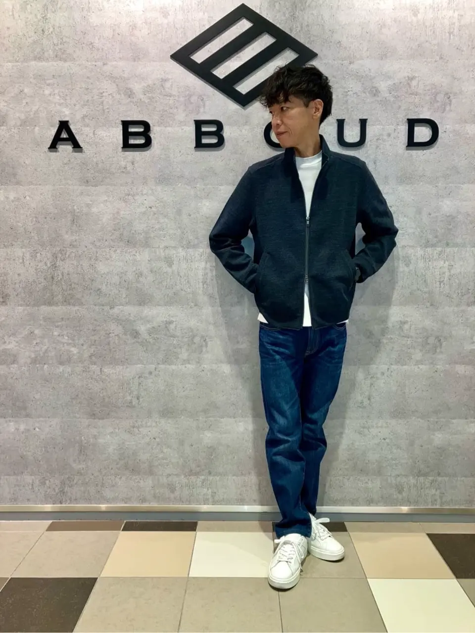 JOSEPH ABBOUD 足立 コーディネート画像