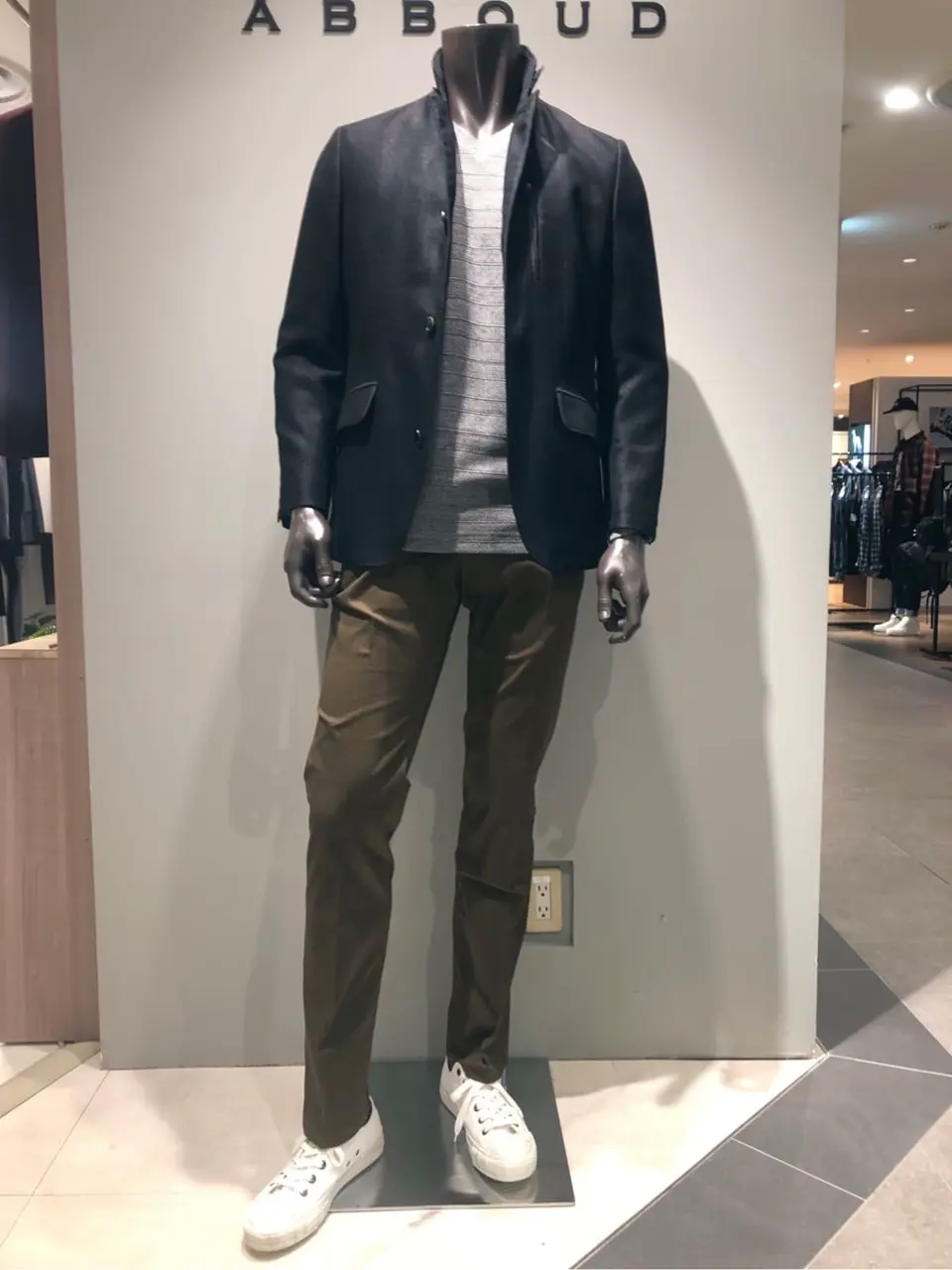 JOSEPH ABBOUD 川田 コーディネート画像