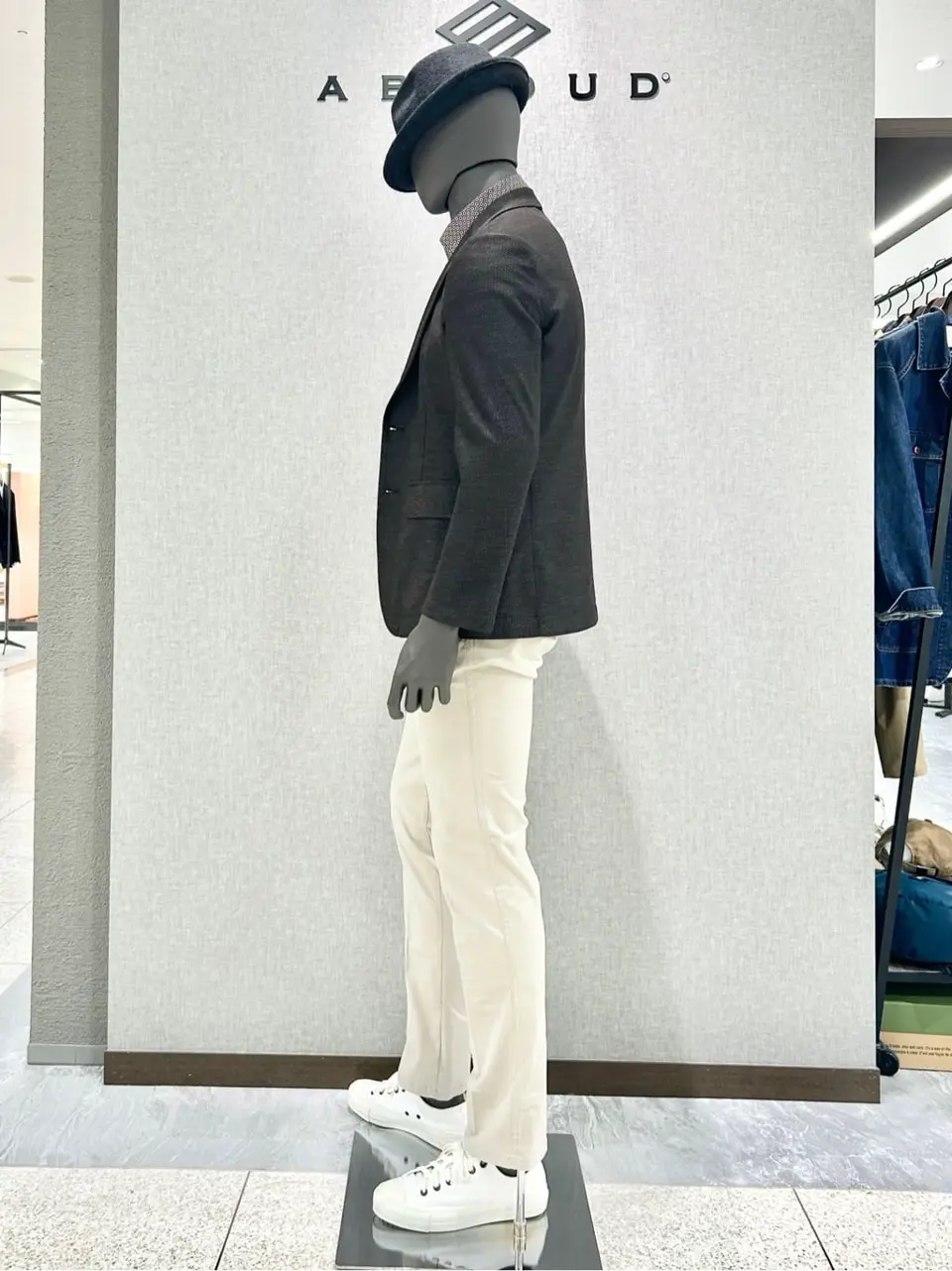 JOSEPH ABBOUD 上田 コーディネート画像