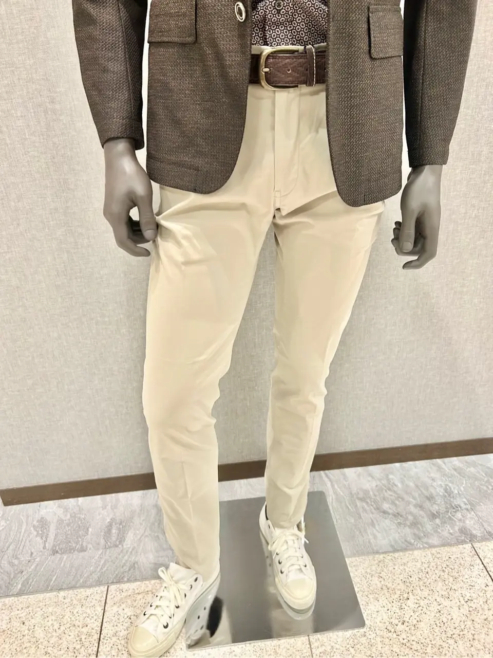 JOSEPH ABBOUD 上田 コーディネート画像