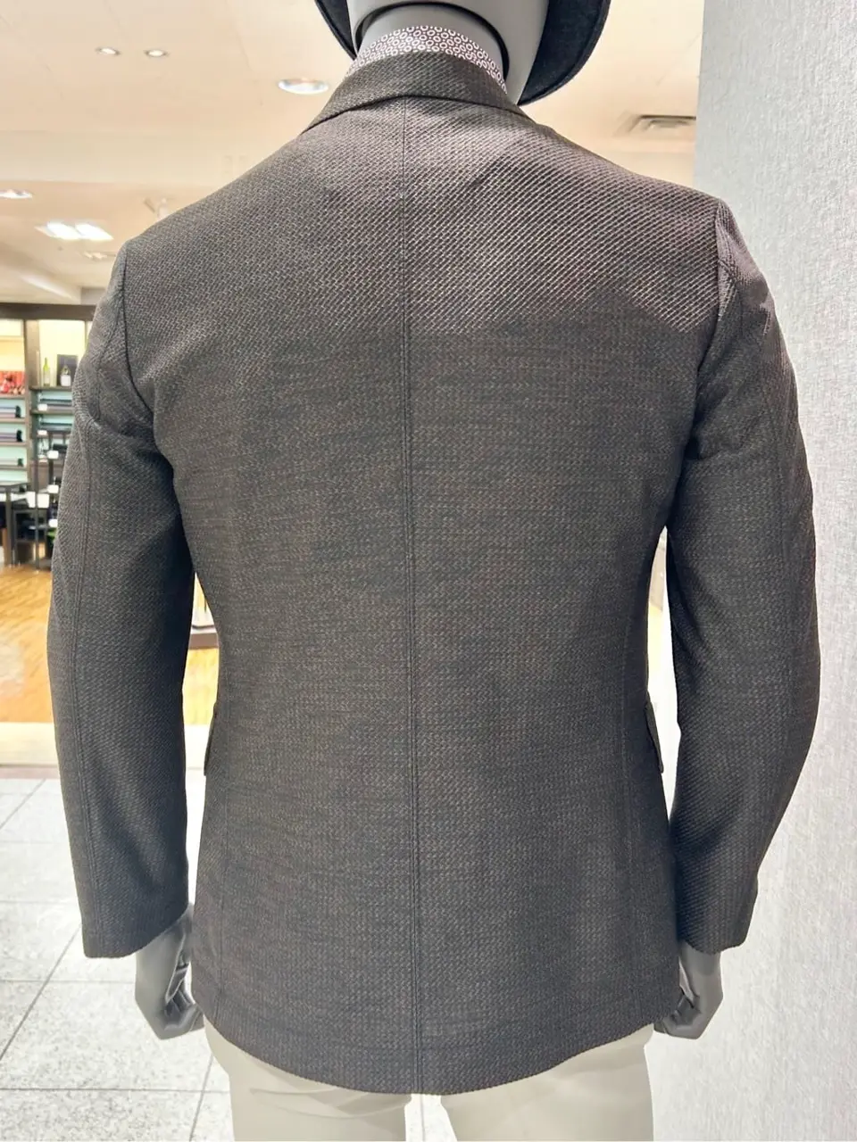 JOSEPH ABBOUD 上田 コーディネート画像